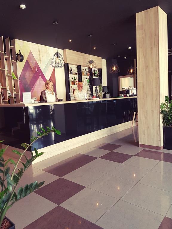Hotel Porta Скопье Экстерьер фото